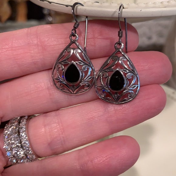 Filigree Teardrop Sterling Silver Onyx Earrings - Picture 4 of 6